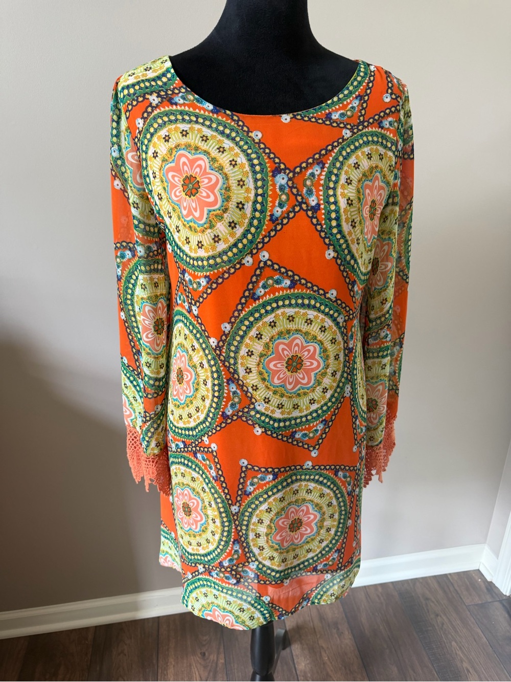 entro Bright Orange Medallion-Print Dress MED Boho-Inspired
